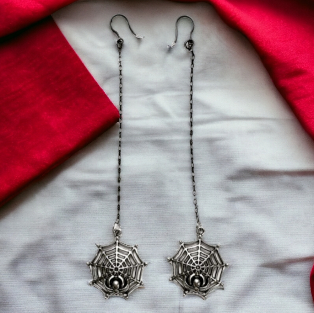 Silver Spider Web Shoulder Duster Earrings Creepy Spooky Cute Bugcore Witchy